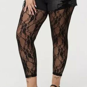 NWT Torrid Footless Floral Tights Size 1x/2x